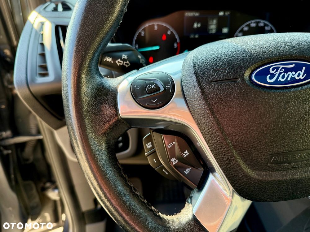 Ford Tourneo Connect Grand - 21