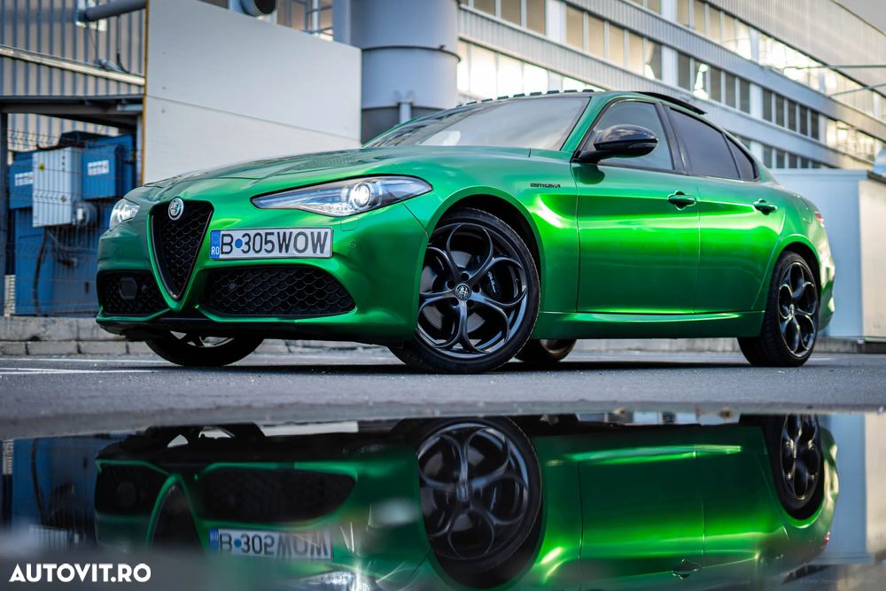 Alfa Romeo Giulia 2.0 Turbo 16V AT8-Q4 Estrema - 4