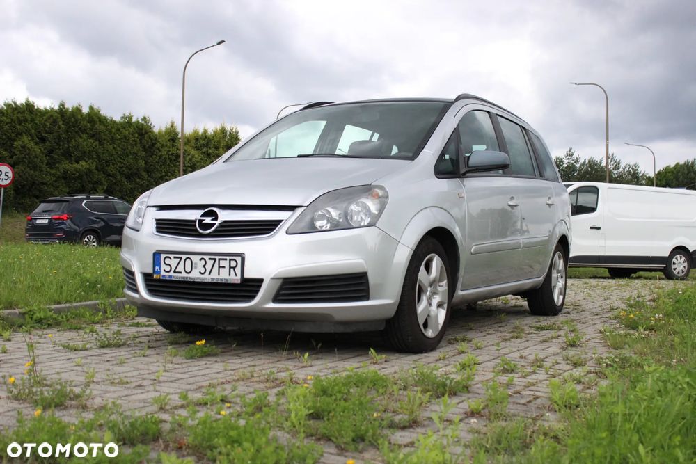 Opel Zafira 1.8 Elegance - 1