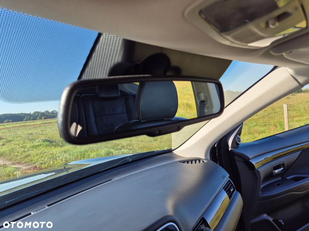 Mitsubishi Outlander 2.0 Intense + 4WD CVT - 24