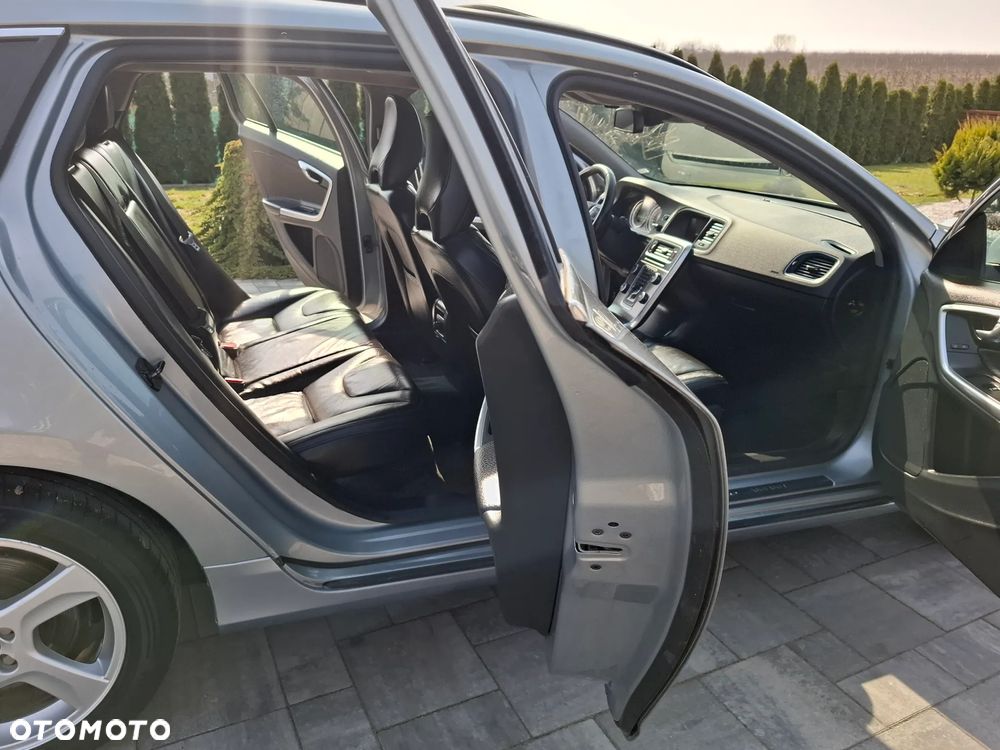 Volvo V60 D3 Edition - 27