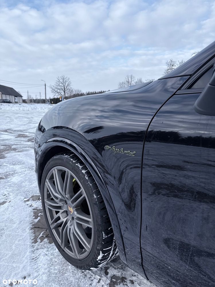 Porsche Cayenne S E-Hybrid Platinum Edition - 3