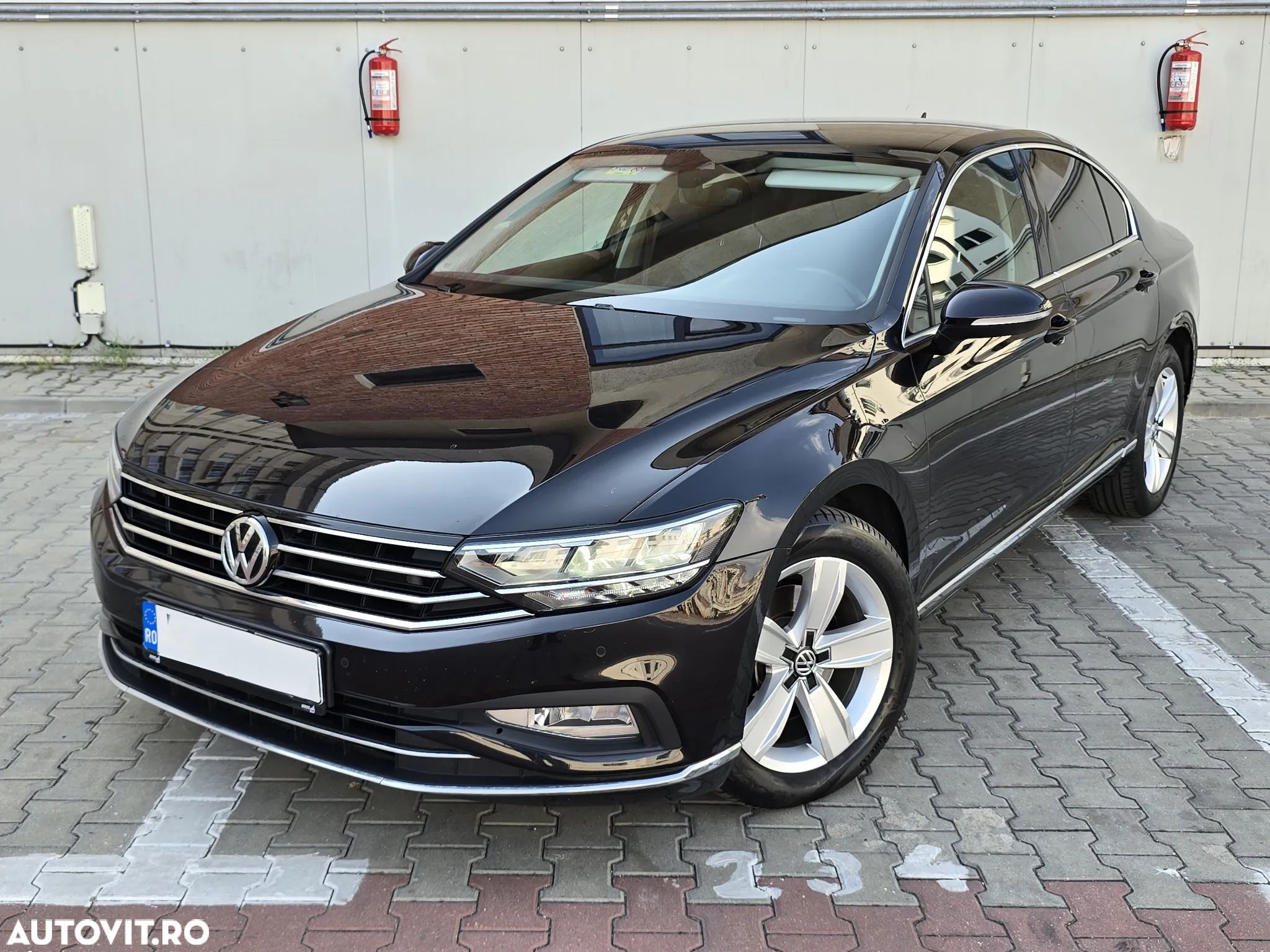 Volkswagen Passat 2.0 TDI DSG Highline - 1