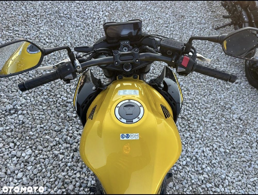 Honda CB - 9