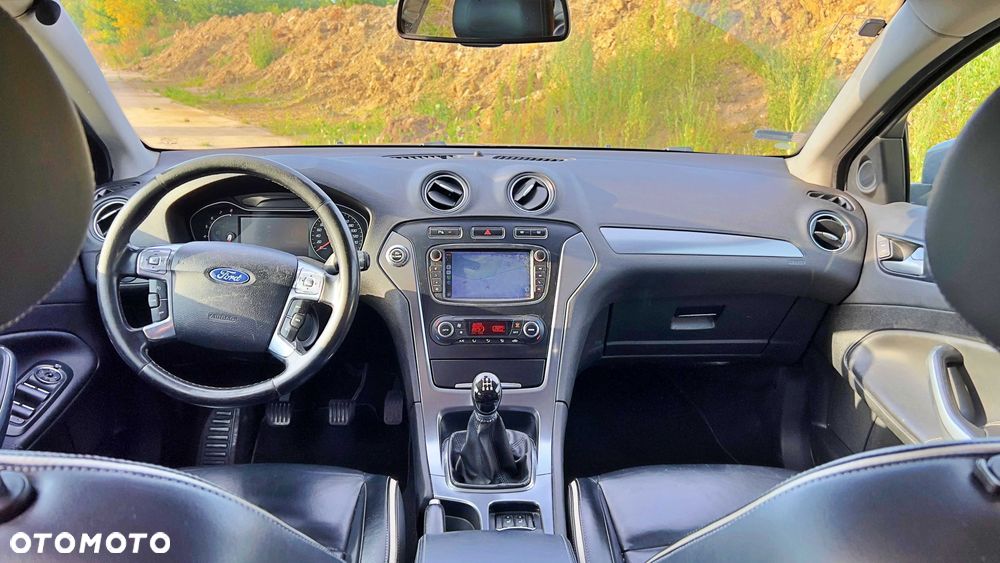 Ford Mondeo - 8