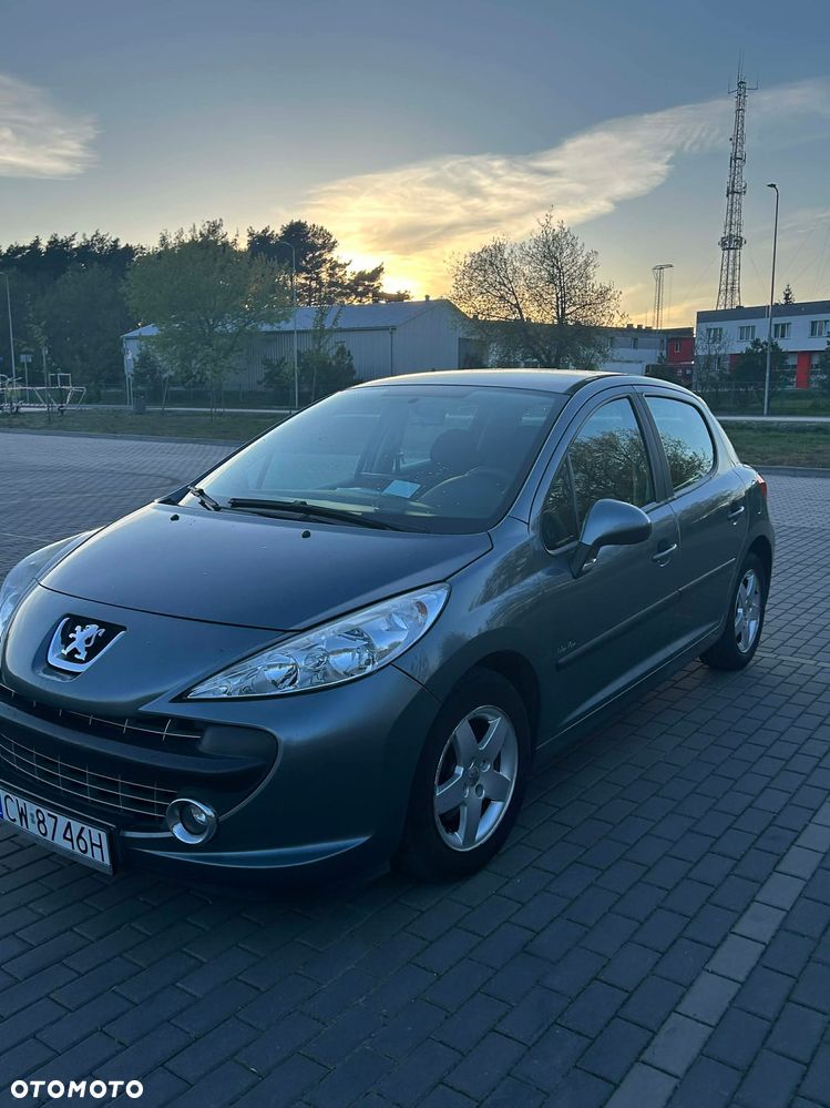 Peugeot 207 1.4 - 4