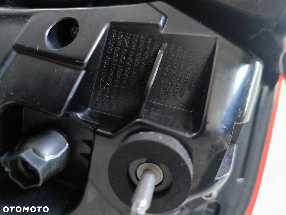 Volvo S60 III 2018 - 2025 Nowa Lampa Tylna Lewa  Europa - 7