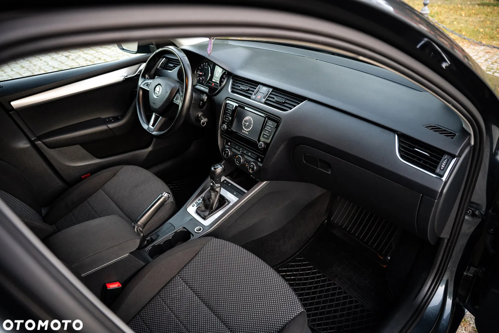 Skoda Octavia 2.0 TDI Ambition DSG - 24