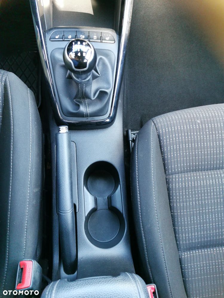 Kia Stonic - 12