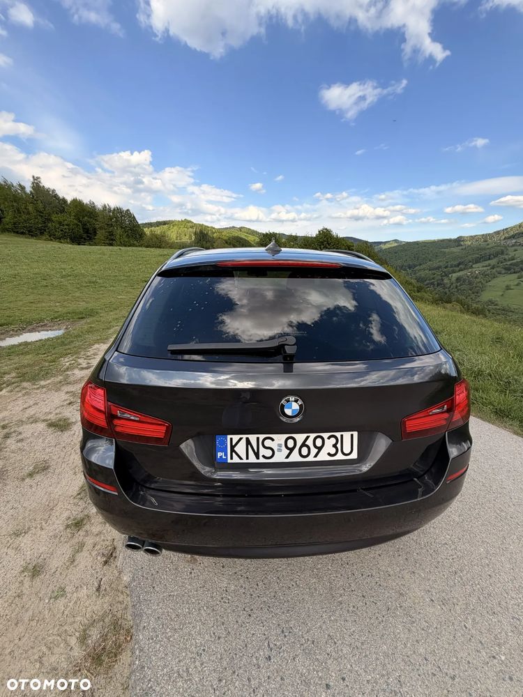 BMW Seria 5 520d xDrive - 7
