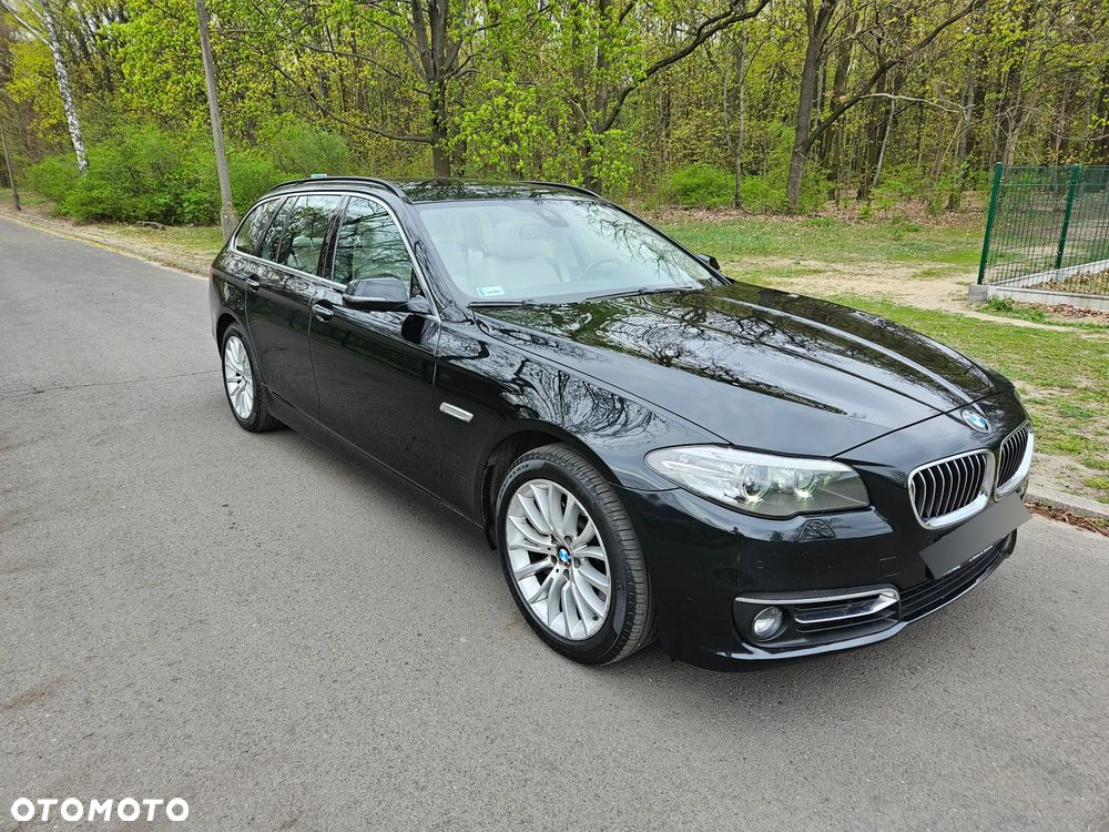 BMW Seria 5 525d xDrive - 4