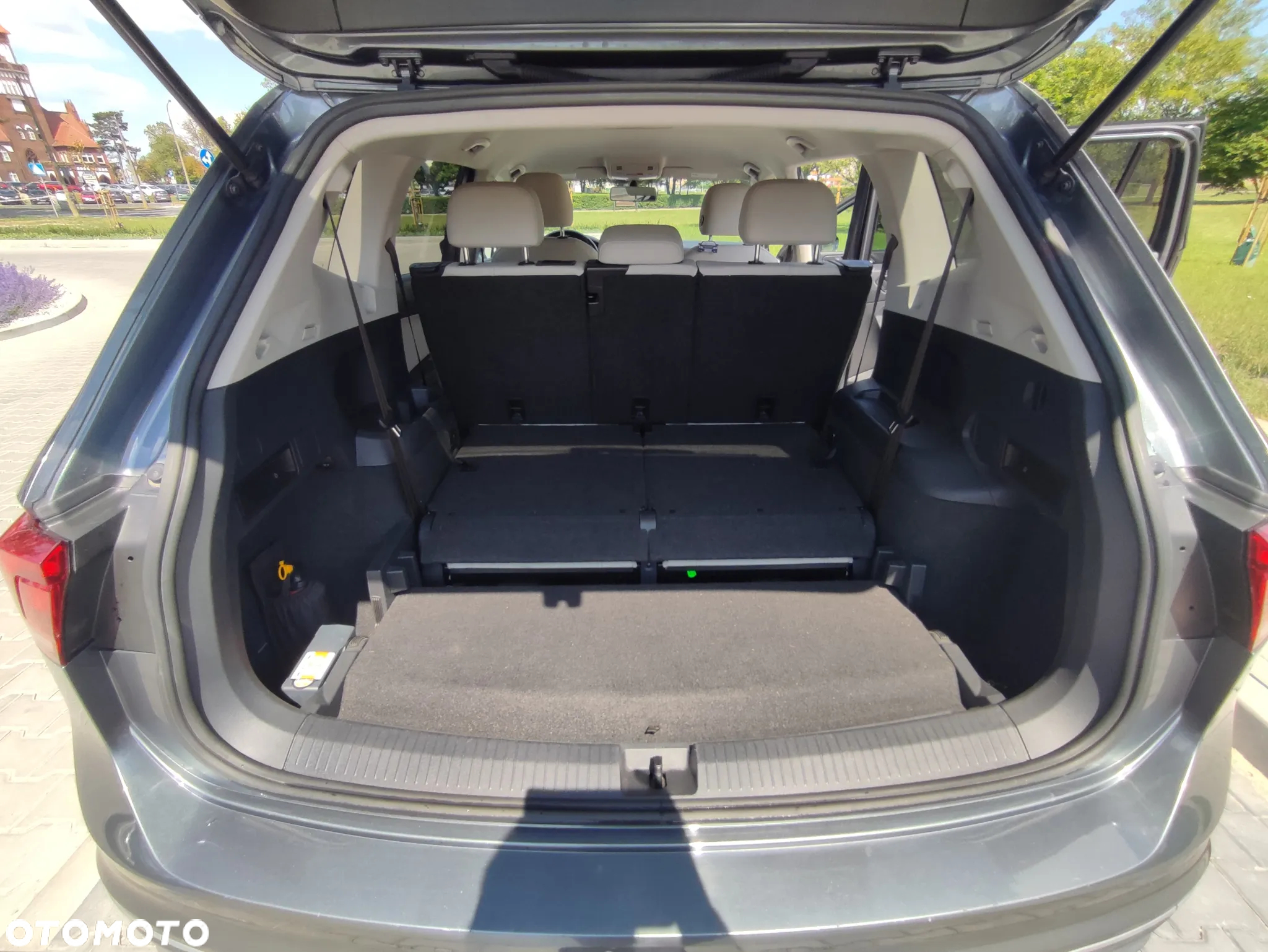 Volkswagen Tiguan Allspace - 16