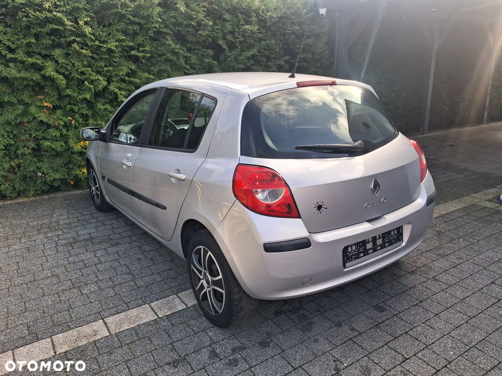 Renault Clio 1.2 16V TCE Dynamique - 9
