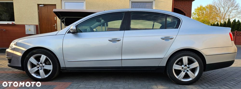 Volkswagen Passat 1.9 TDI Comfortline Family - 14