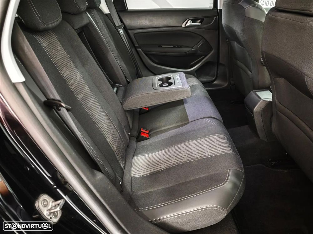 Peugeot 308 SW PureTech 130 Active Pack - 23