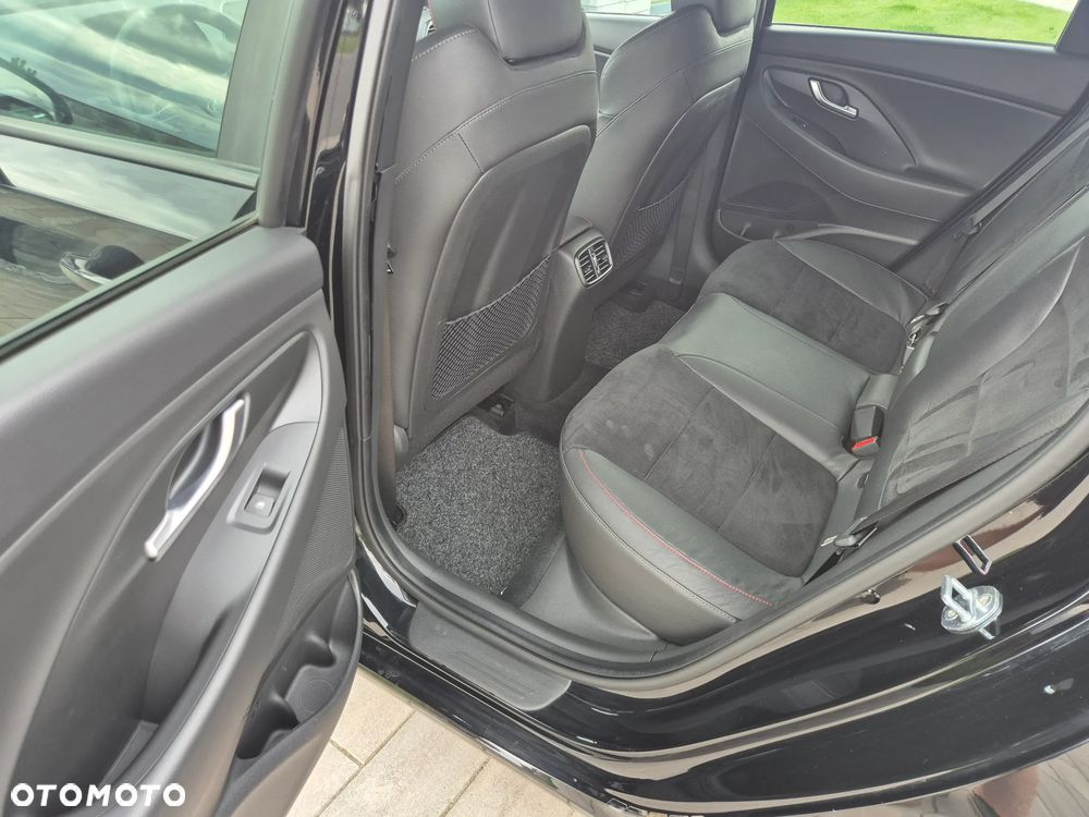 Hyundai i30 1.5 T-GDI 48V-Hybrid DCT N-Line - 23