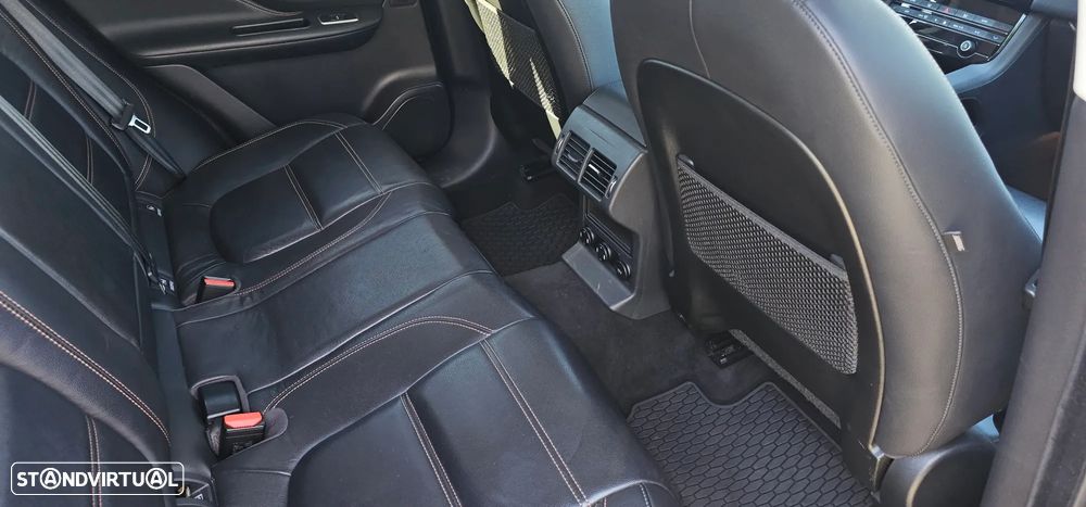 Jaguar F-Pace 2.0 i4D Prestige - 10