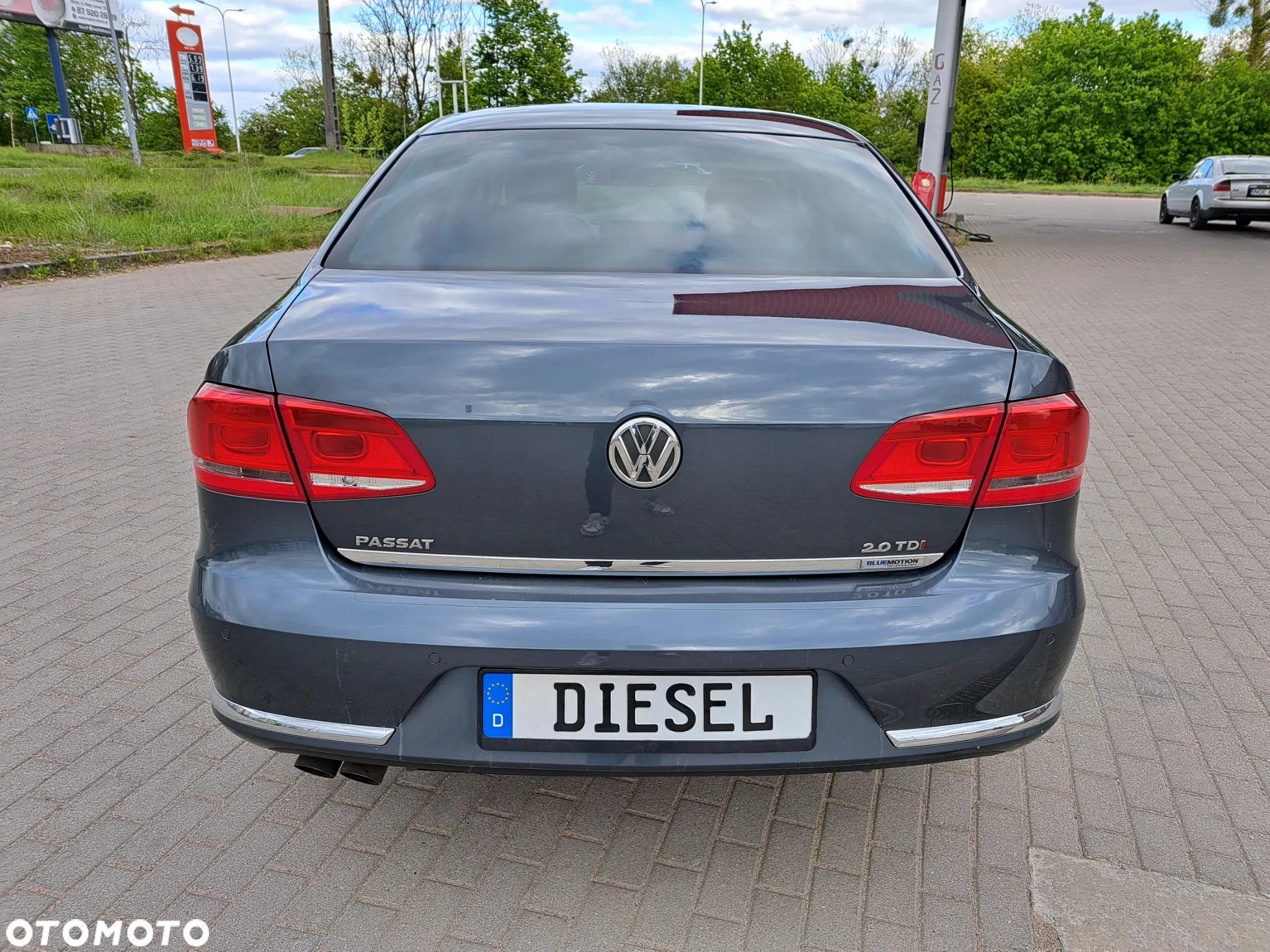 Volkswagen Passat - 9