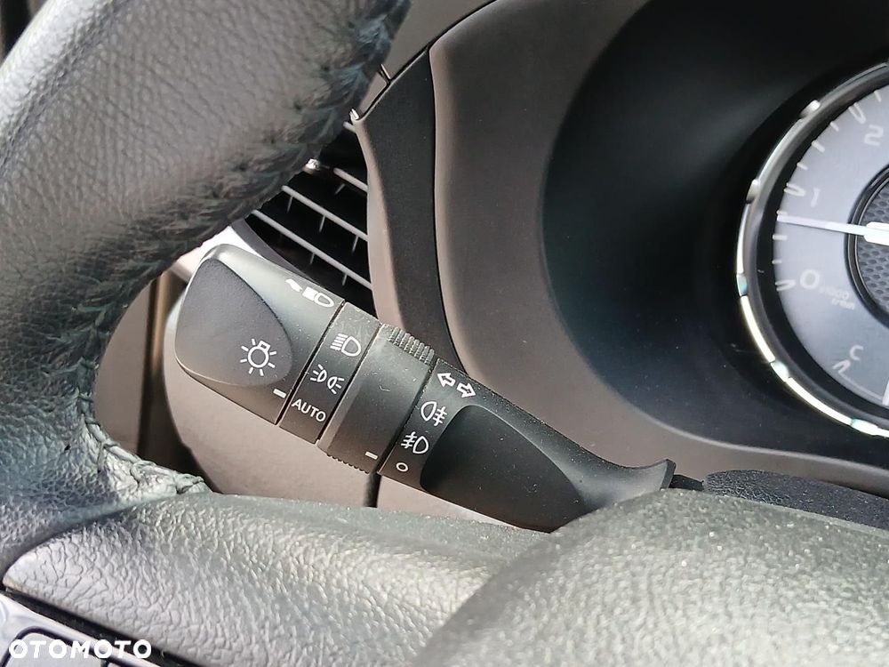 Toyota Hilux 2.8 D-4D Double Cab SR5 4x4 - 30