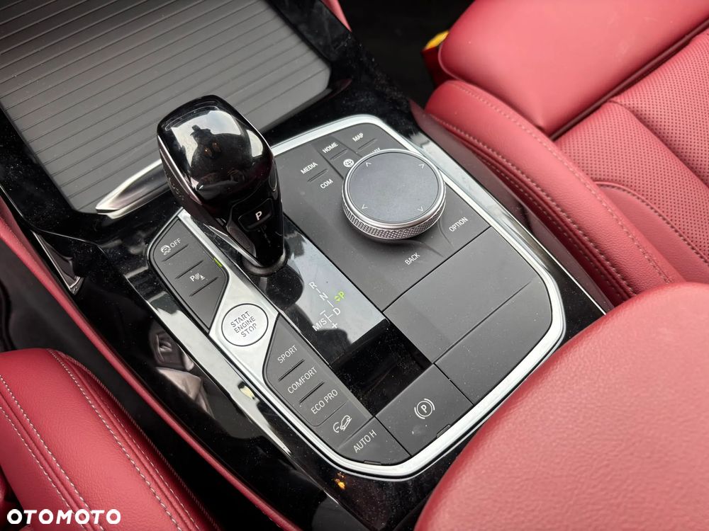 BMW X4 xDrive20i sport - 16