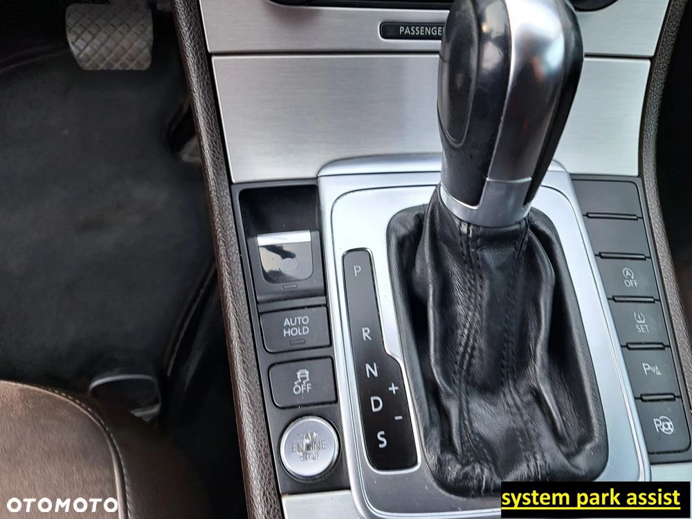 Volkswagen Passat 2.0 TDI DSG BlueMotion Technology Highline - 16