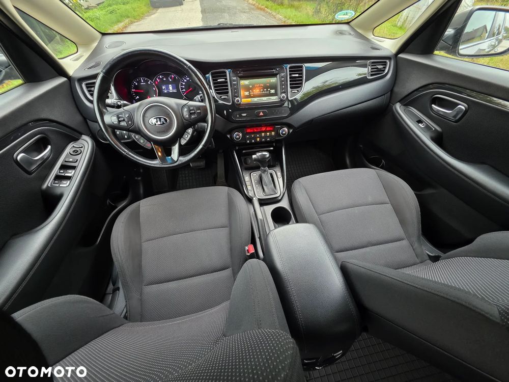 Kia Carens - 18