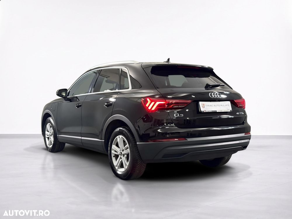 Audi Q3 45 TFSIe S tronic - 4