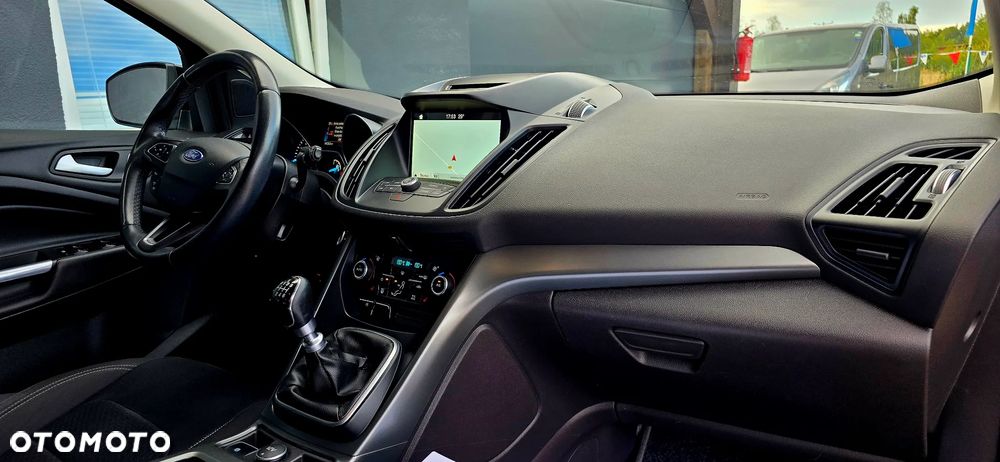 Ford Kuga - 22
