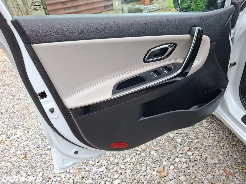 Kia Ceed 1.6 GDI DCT SW Platinum Edition - 13