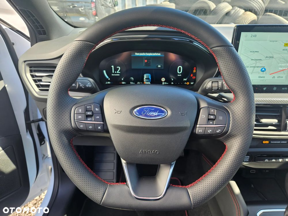 Ford Focus 1.0 EcoBoost mHEV ST-Line X - 17