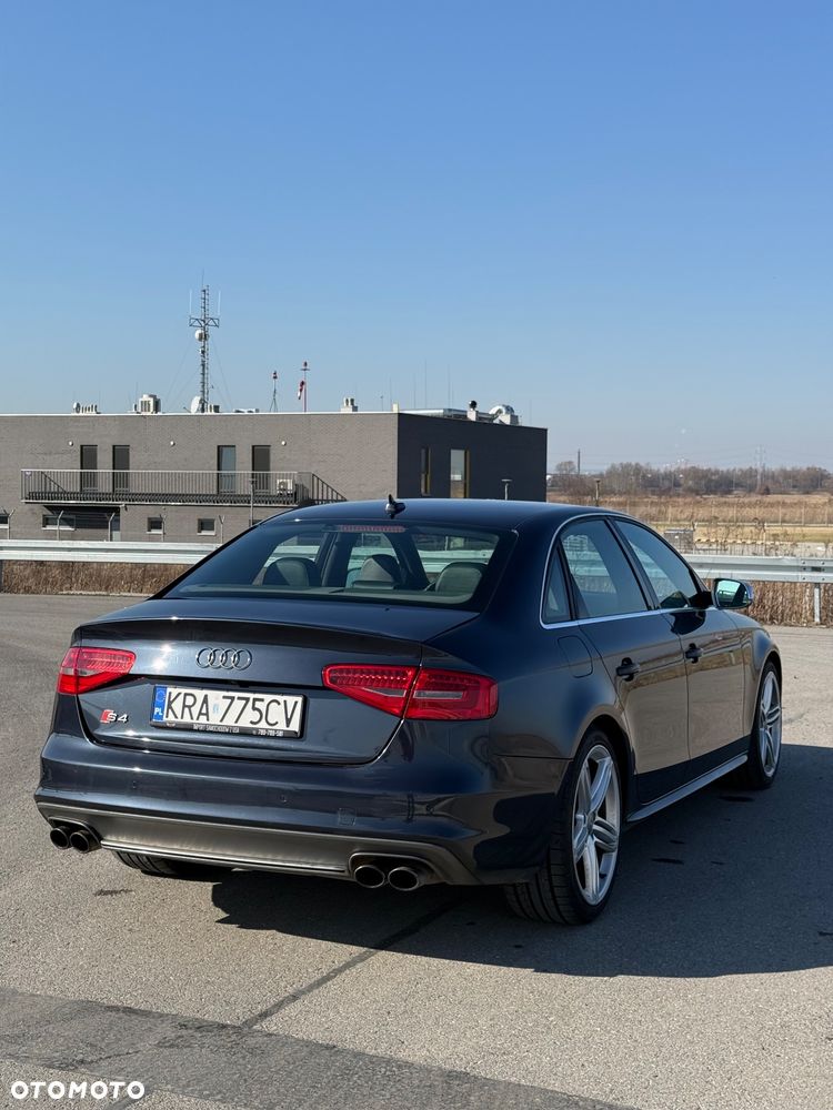 Audi S4 Limousine - 3