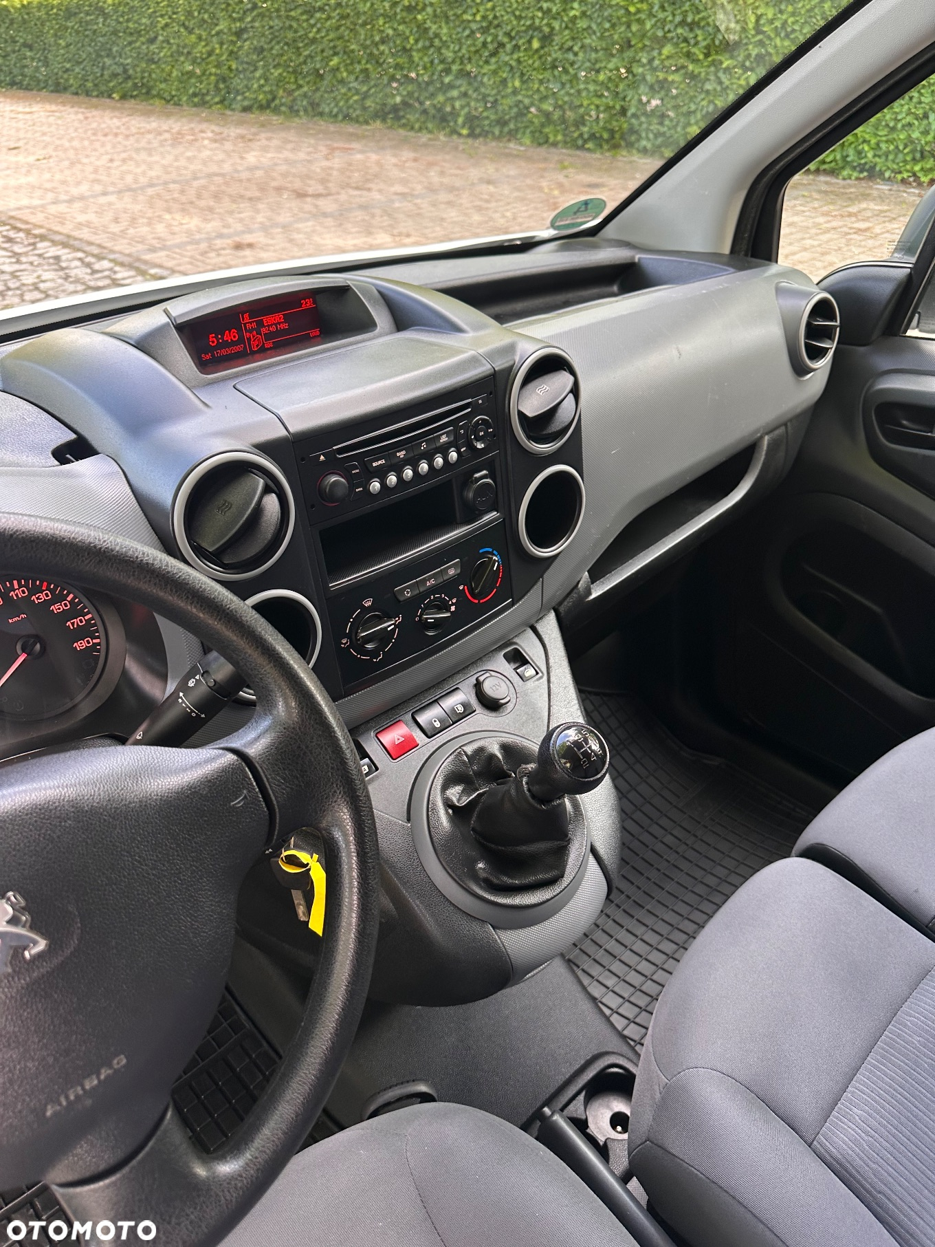 Peugeot Partner - 11
