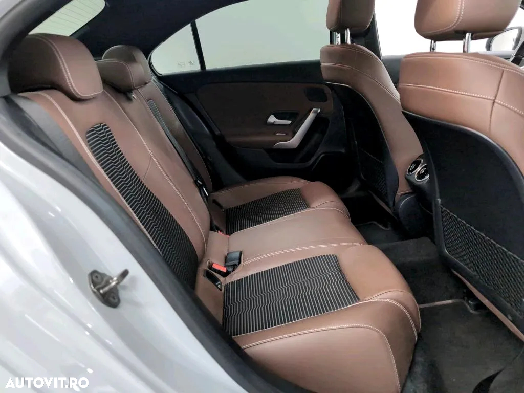 Mercedes-Benz A 180 d Sedan Aut. - 7