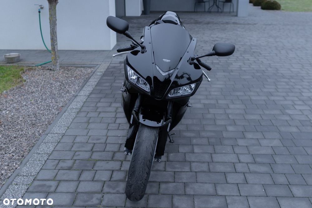 Honda CBR - 6