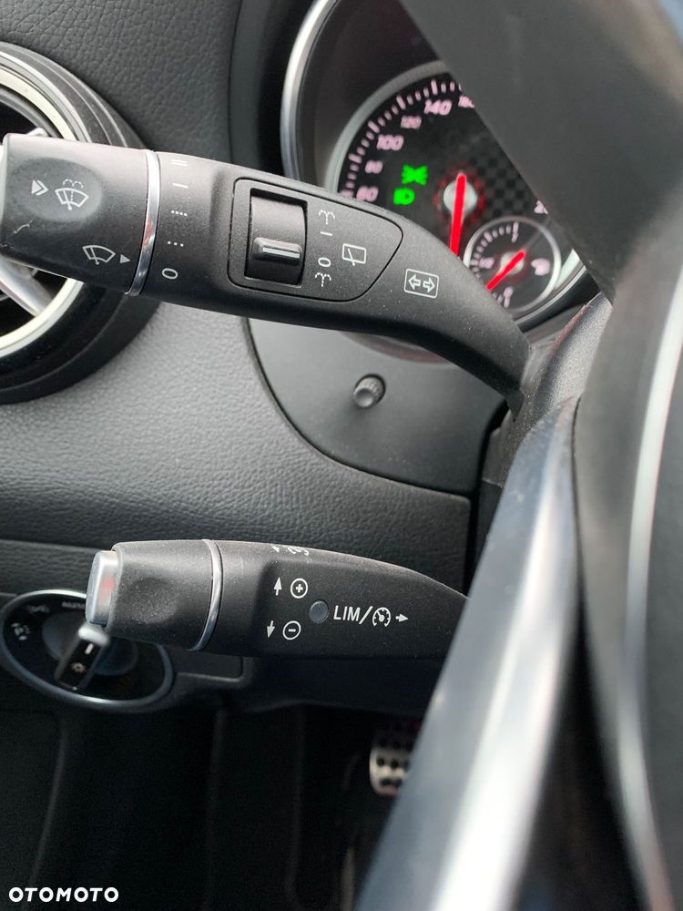 Mercedes-Benz Klasa A 180 (BlueEFFICIENCY) AMG Sport - 13