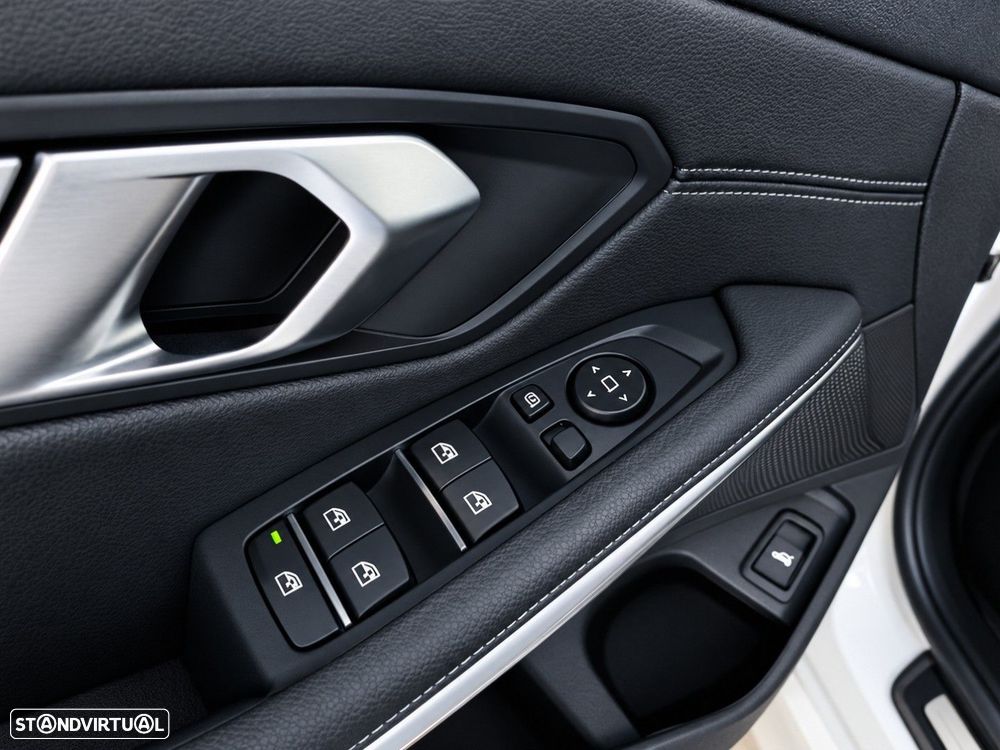 BMW 318 d Line Sport Auto - 19