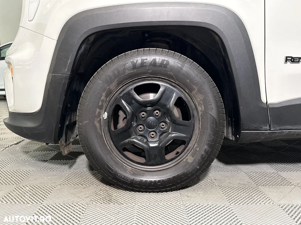 Jeep Renegade - 14