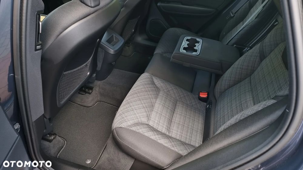Volvo XC 60 B4 D Inscription - 31