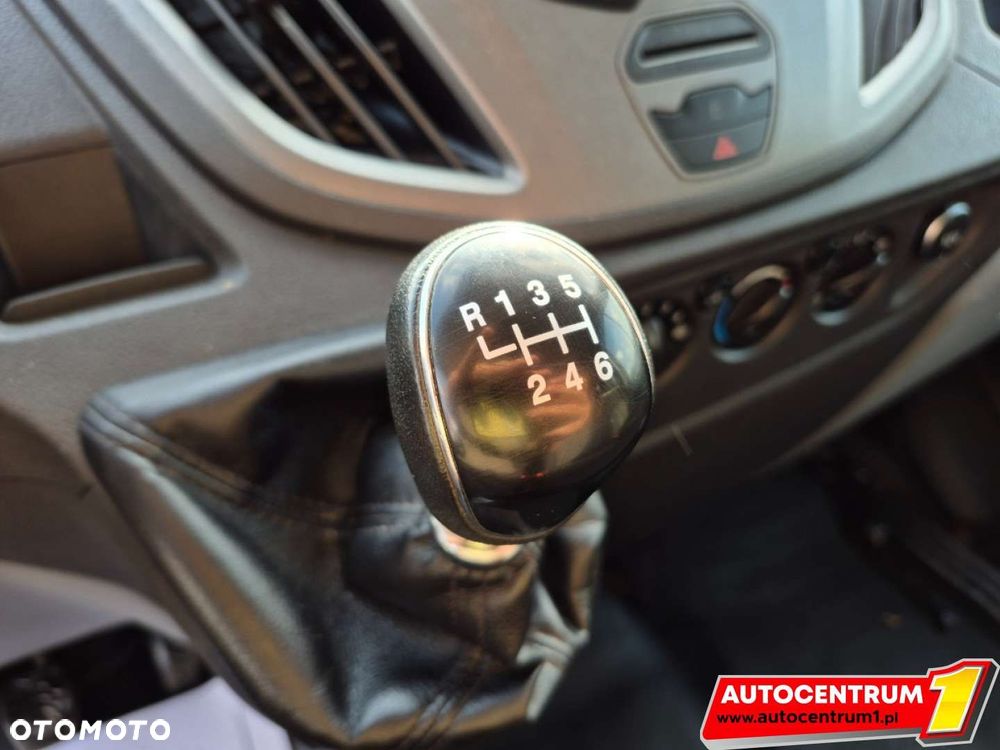 Ford Transit - 28