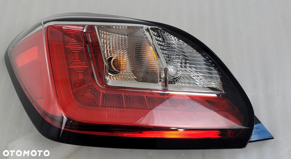 LAMPA LEWA TYŁ LED MITSUBISHI SPACE STAR II LIFT 2019- 8330B245 ADU022-0000 - 2