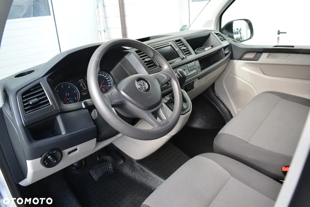 Volkswagen Transporter T6 TDI L1H1 DSG - 21