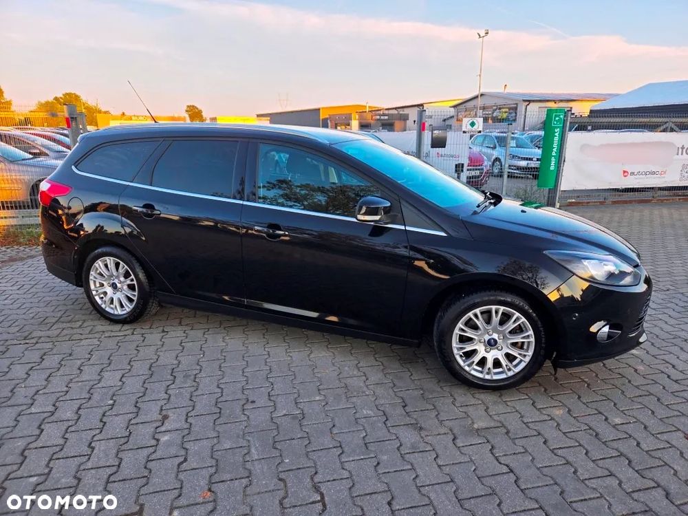 Ford Focus 1.6 EcoBoost Titanium - 4