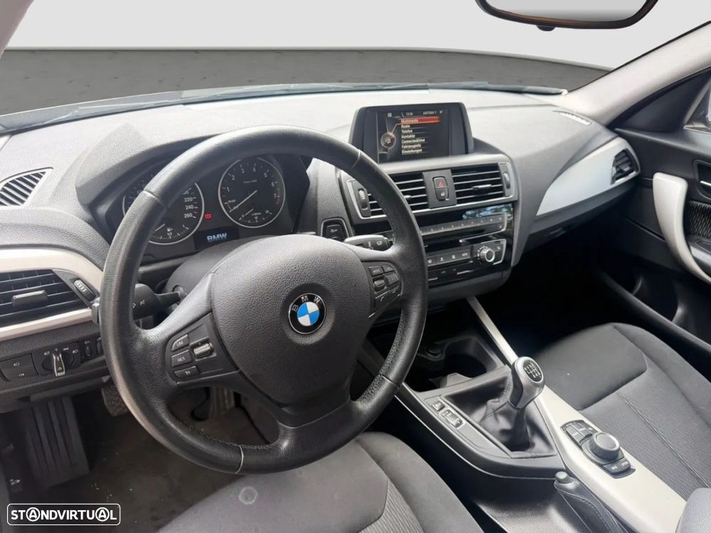 BMW 118 i Advantage - 5
