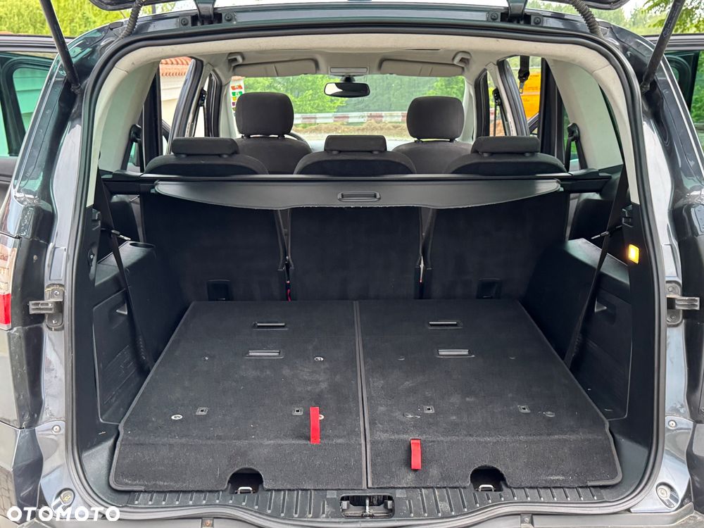 Ford S-Max - 30