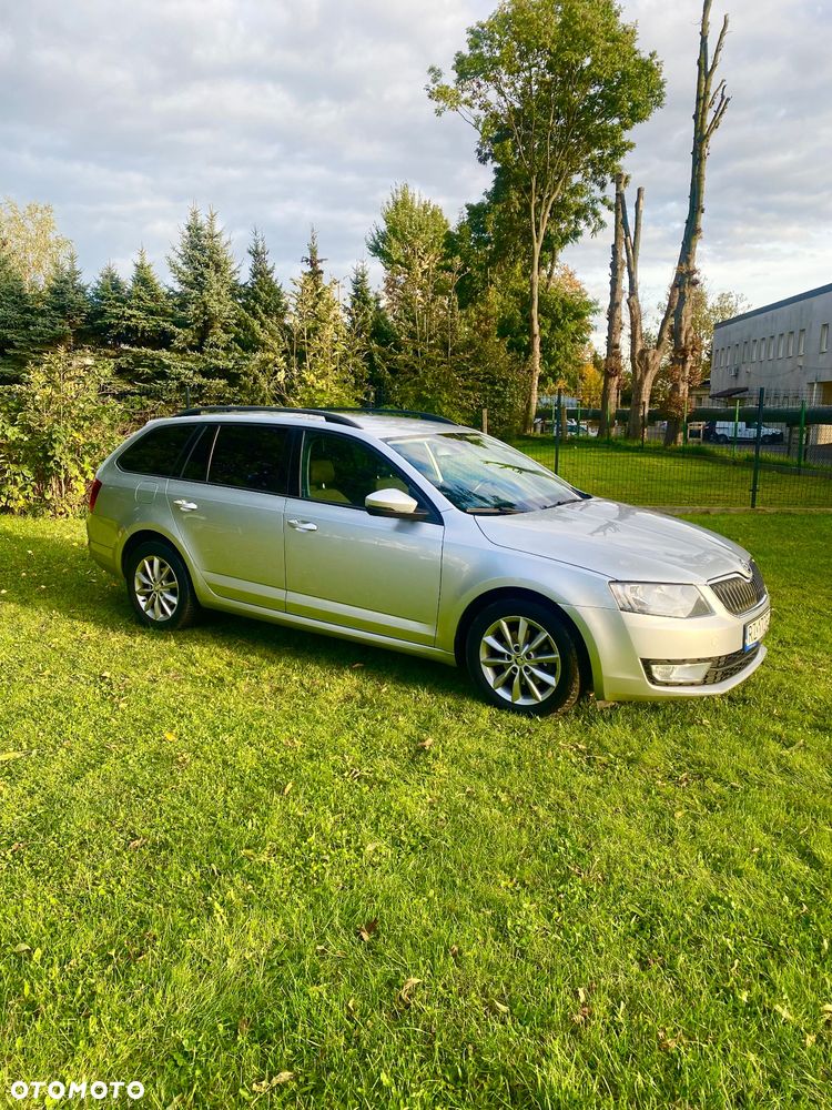 Skoda Octavia 1.6 TDI Active DSG - 2