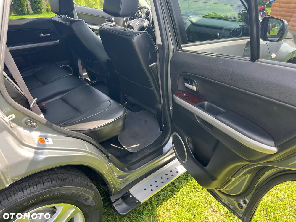 Suzuki Grand Vitara 2.0 De luxe - 18