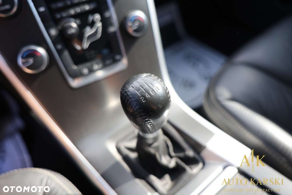 Volvo XC 60 - 24