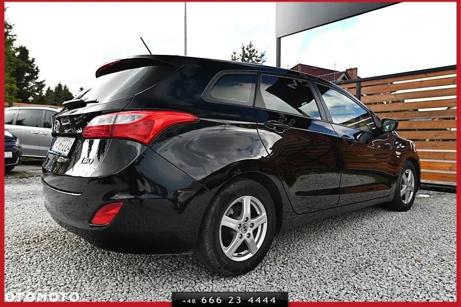 Hyundai i30 blue Kombi 1.6 CRDi DCT Passion - 12