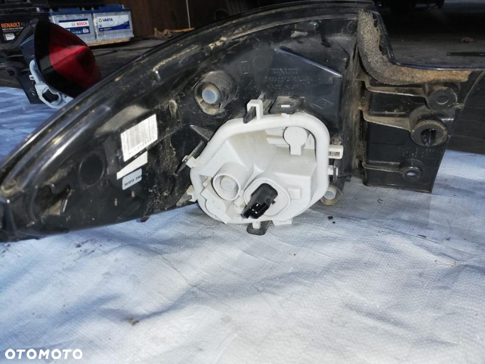 Lampa prawa lewa tył Renault Captur - 3