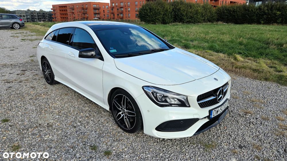Mercedes-Benz CLA 220 4-Matic AMG Line - 3